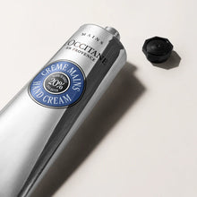 Carica l'immagine nel visualizzatore di Gallery, L'Occitane 20% KARITE' CREME MAINS 150 ml - Crema mani Karité 20% - MIA PROFUMERIA
